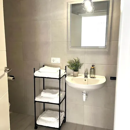 Senoron & Requeson Lejlighed *