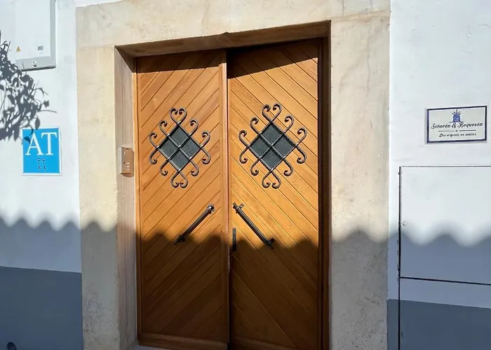 Senoron & Requeson *